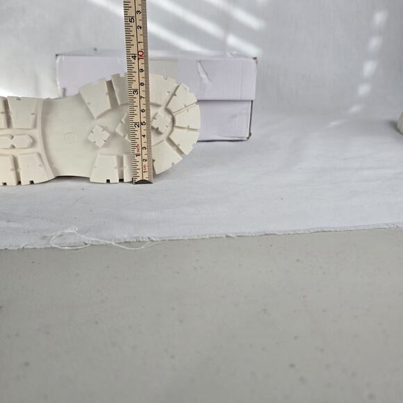 Kids Lace Up Side Zipper Boots Unisex Size 11 US / 28 EU Off White NIB - Picture 10 of 12